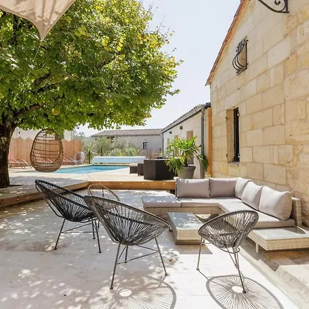 Saltwater Pool, Ac, & 6 Large Bedrooms Montagne (Gironde)