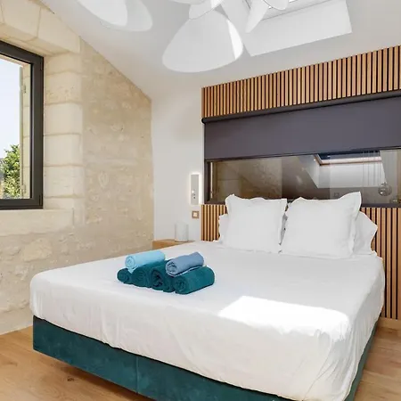 Villa Saltwater Pool, Ac, & 6 Large Bedrooms Montagne (Gironde)