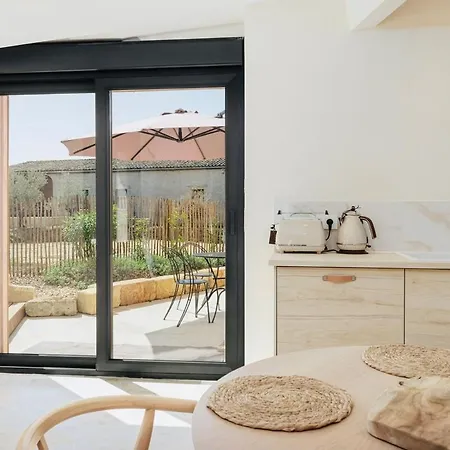 Saltwater Pool, Ac, & 6 Large Bedrooms Villa Montagne (Gironde)